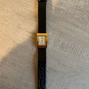 Vintage Women's Gossip Quartz Leather Watch
